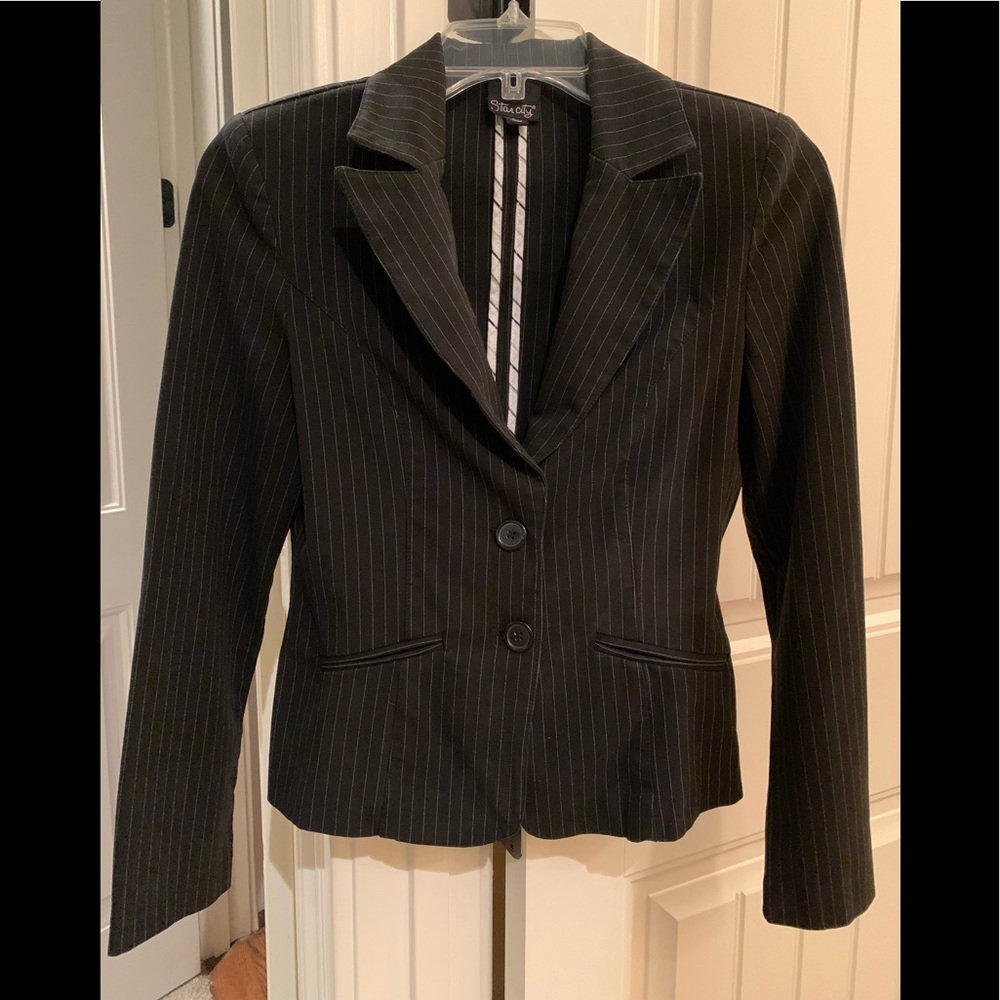 Women’s Blazer & Pants Suit